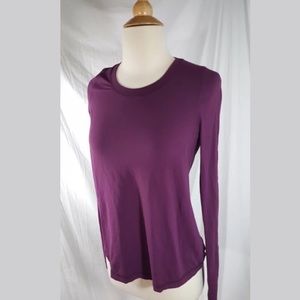 Lululemon Maroon tuck and flow long sleeve top!